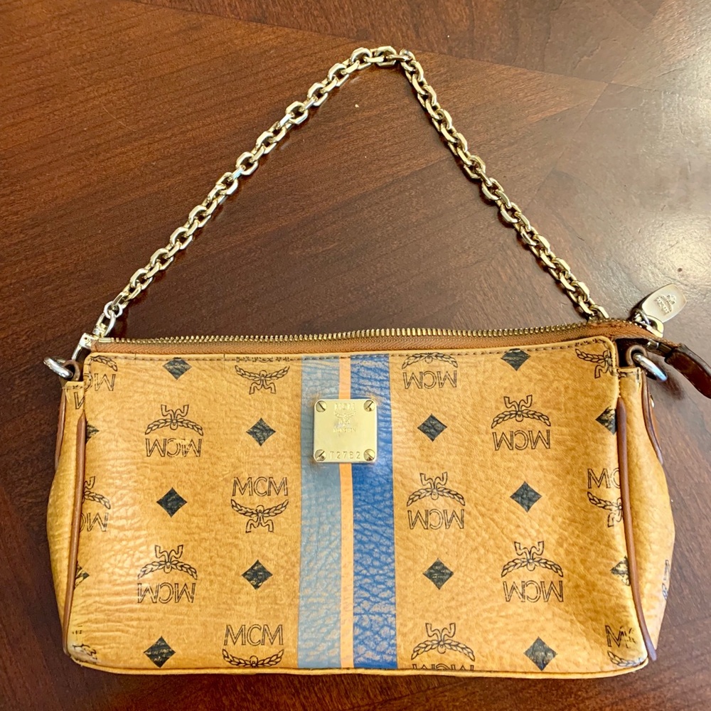 ‼️SALE‼️ MCM Pouch on Chain💛